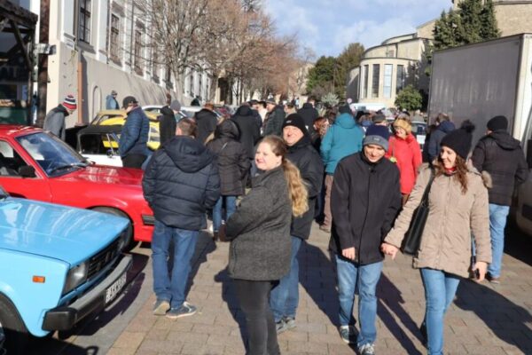 251230 Szilv Gur 051