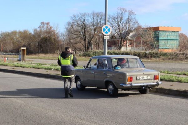 251230 Szilv Gur 092