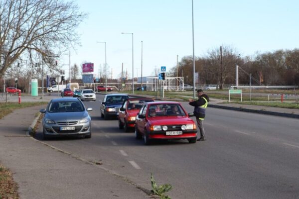 251230 Szilv Gur 106